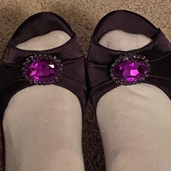 Kelly & Katie Heels - Picture 7 of 7